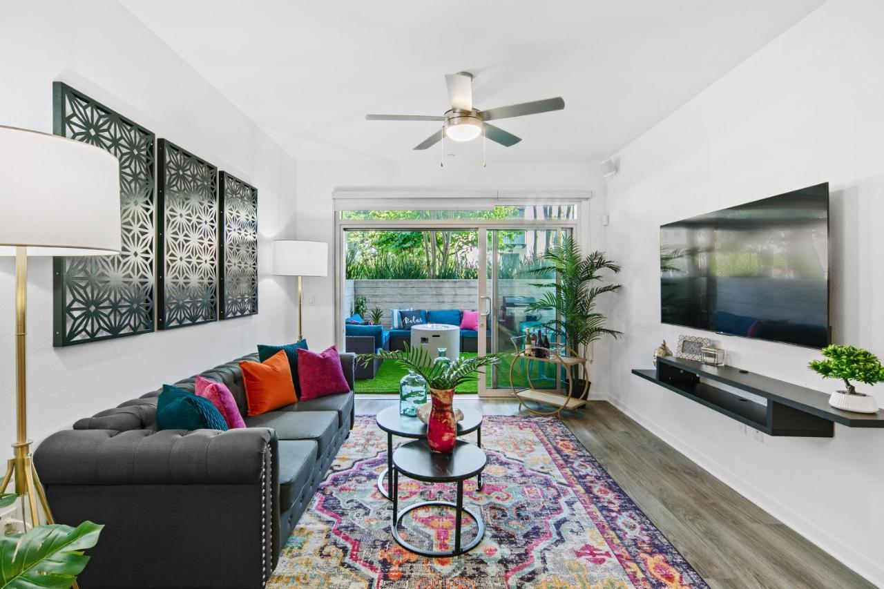 Fairfax District Chic City Oasis 2 Bedroom Apt With Den 136 Los Angeles Eksteriør bilde