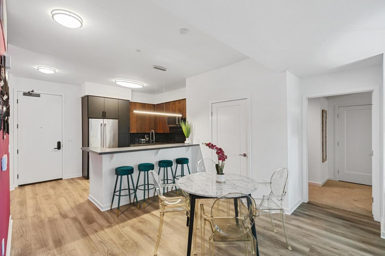 Fairfax District Chic City Oasis 2 Bedroom Apt With Den 136 Los Angeles Eksteriør bilde