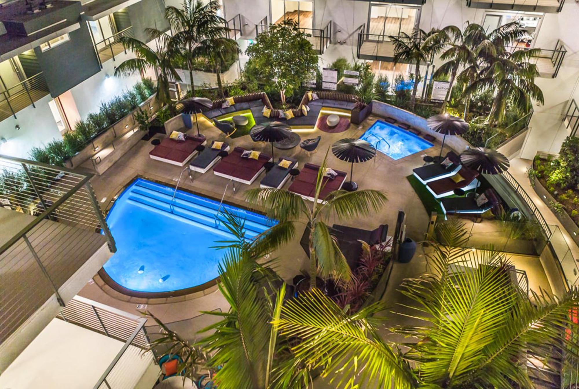 Fairfax District Chic City Oasis 2 Bedroom Apt With Den 136 Los Angeles Eksteriør bilde